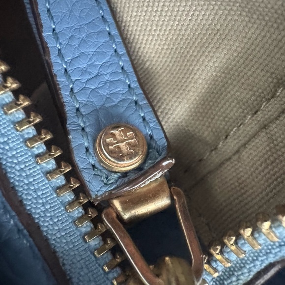 Tory Burch Tote Bag Light Blue Leather - Picture 16 of 17